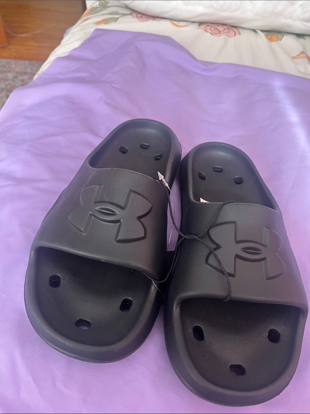 Under Armour Black Men's Slide Sandals with Embossed Logo